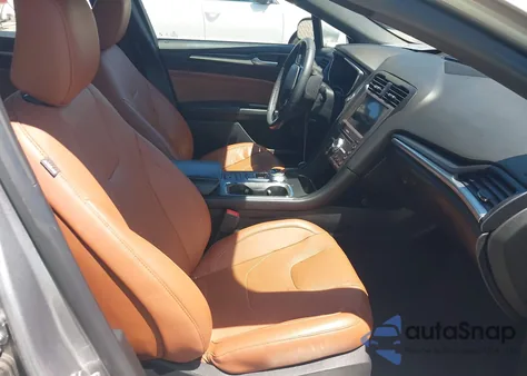 2020 Ford Fusion Plug-In Hybrid Titanium из США, поврежденный, VIN 3FA6P0SUXLR171936